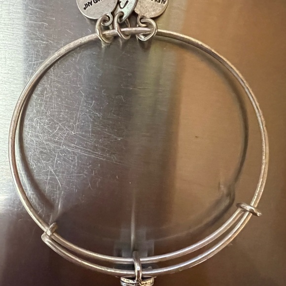 Alex and Ani Minnie Mouse bracelet - Picture 4 of 5